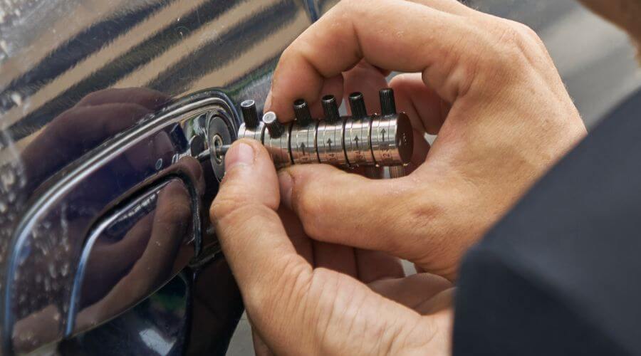 Professional gutter cleaning in West Ossipee, NH